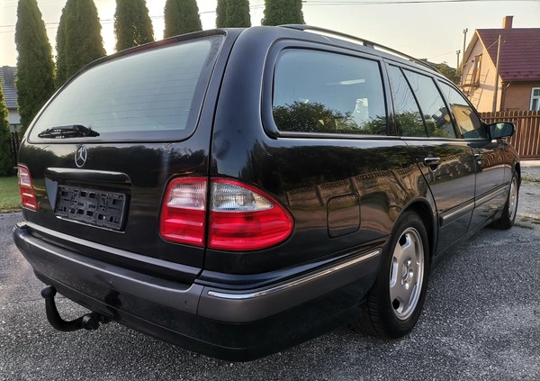 Mercedes-Benz Klasa E cena 10900 przebieg: 145000, rok produkcji 2001 z Suchedniów małe 497